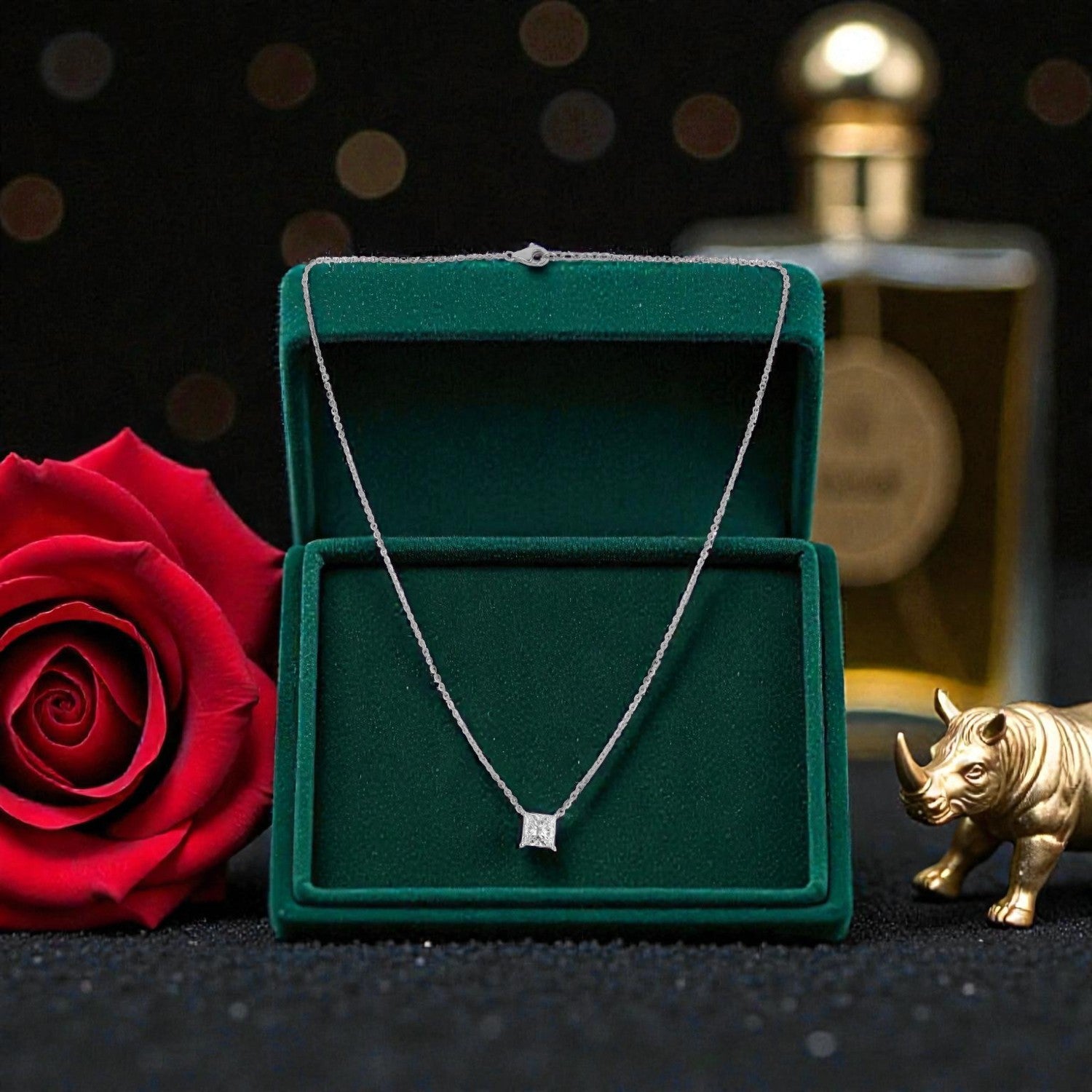 Lab Grown Princess Cut 2.010 Carat Diamond Chain Pendant in 18 Karat Gold | SKU : 0005131587
