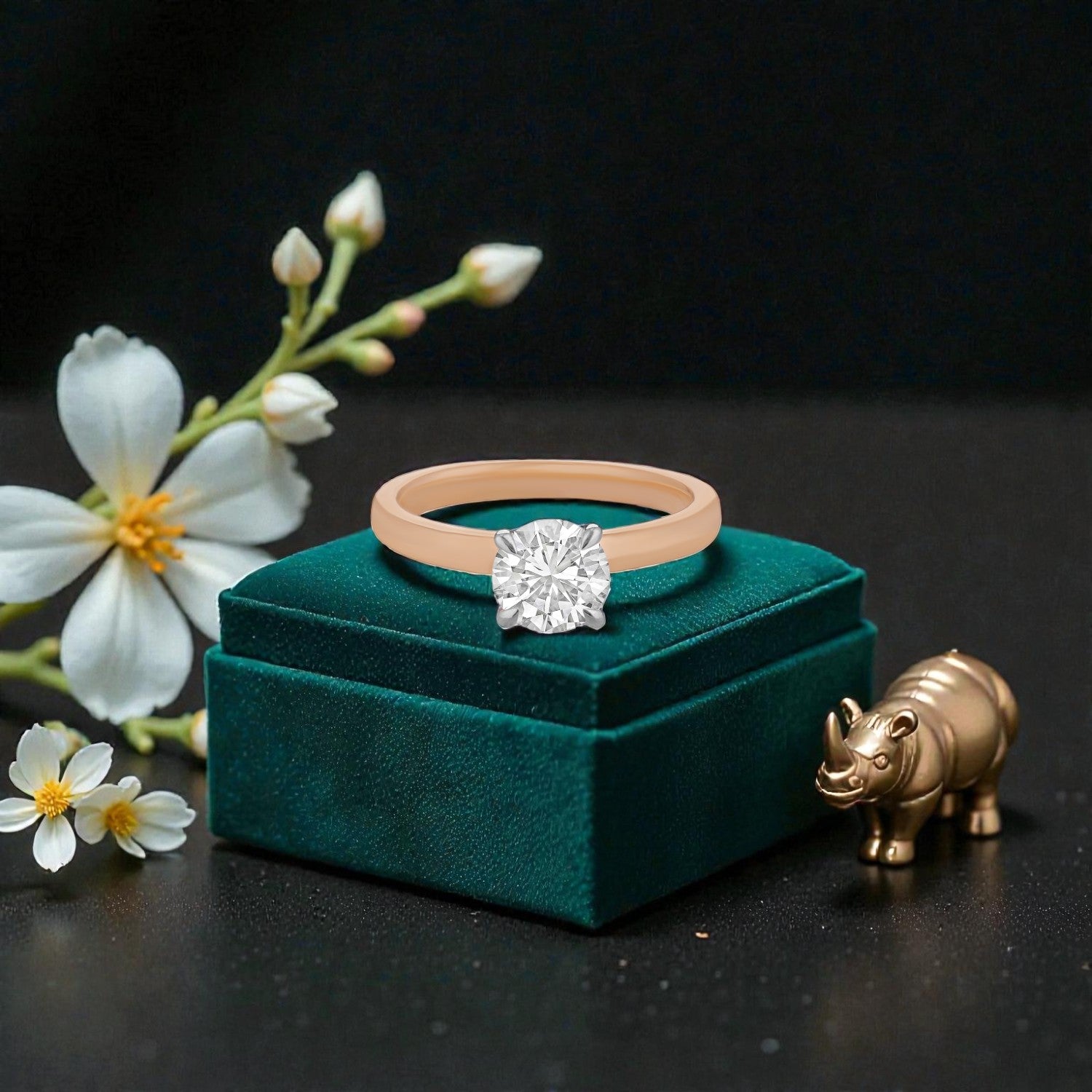 Lab Grown 1.020 Carat Round Cut Diamond Solitaire Ring in 18 Karat Yellow Gold | SKU : 0005136858