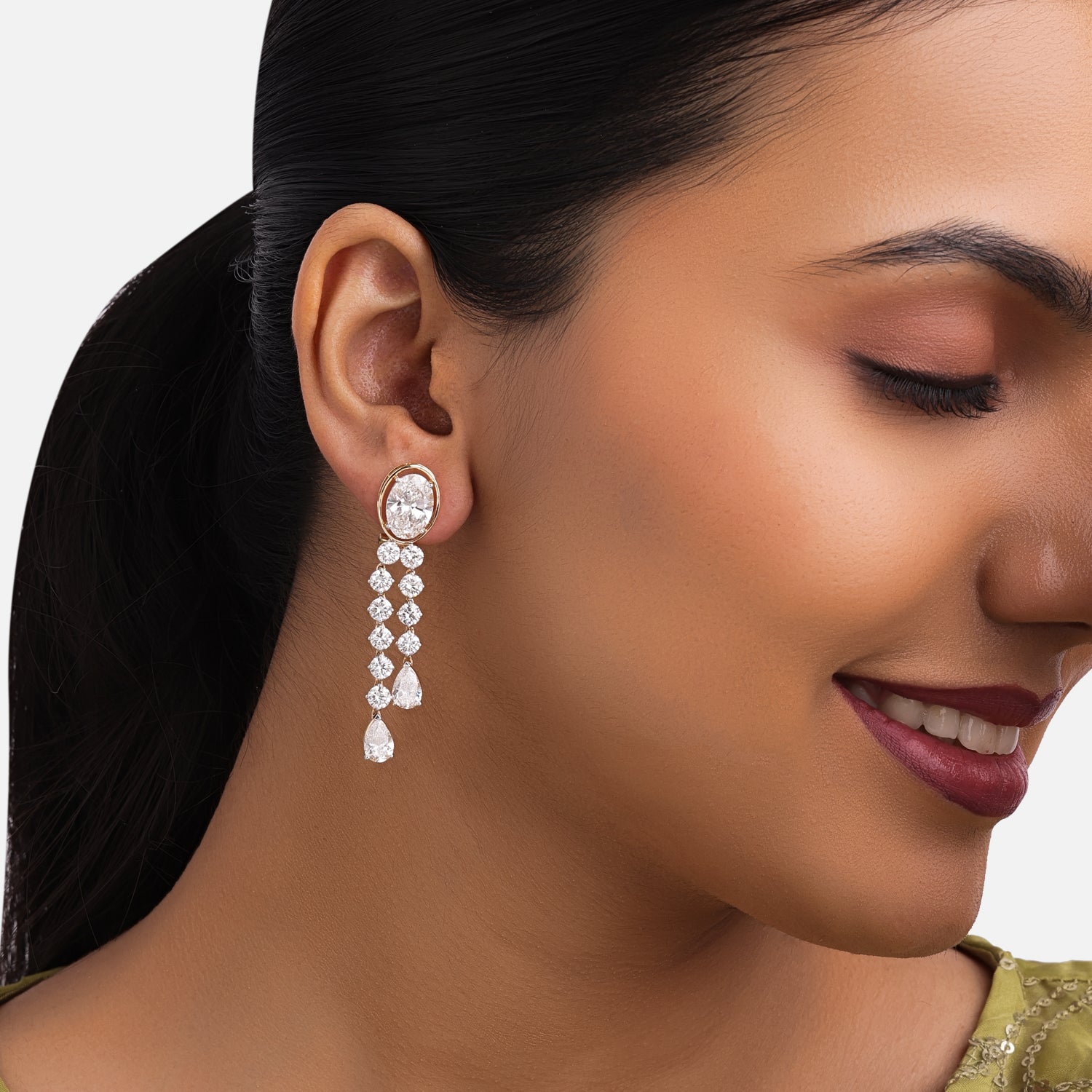 Lab-Grown Oval and Pear Diamond Cascade Earrings in 18K Yellow Gold | SKU : 0004953951