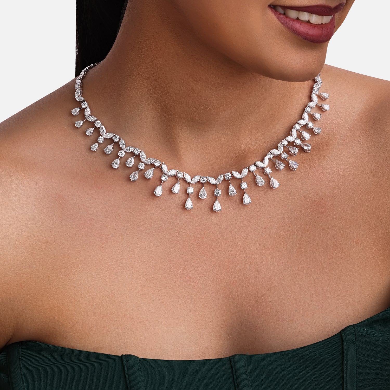 Lab-Grown Diamond Cascade Necklace in 18K White Gold | SKU : 0004952718