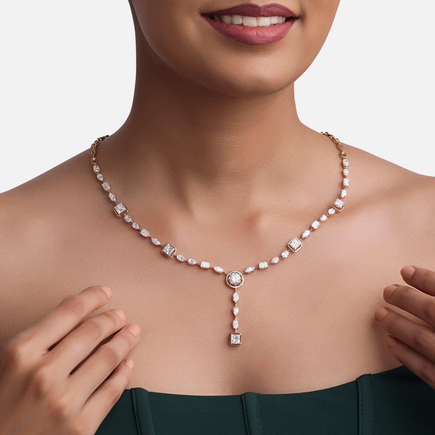 Lab-Grown Geometric Diamond Drop Necklace in 18K Yellow Gold | SKU : 0004953968